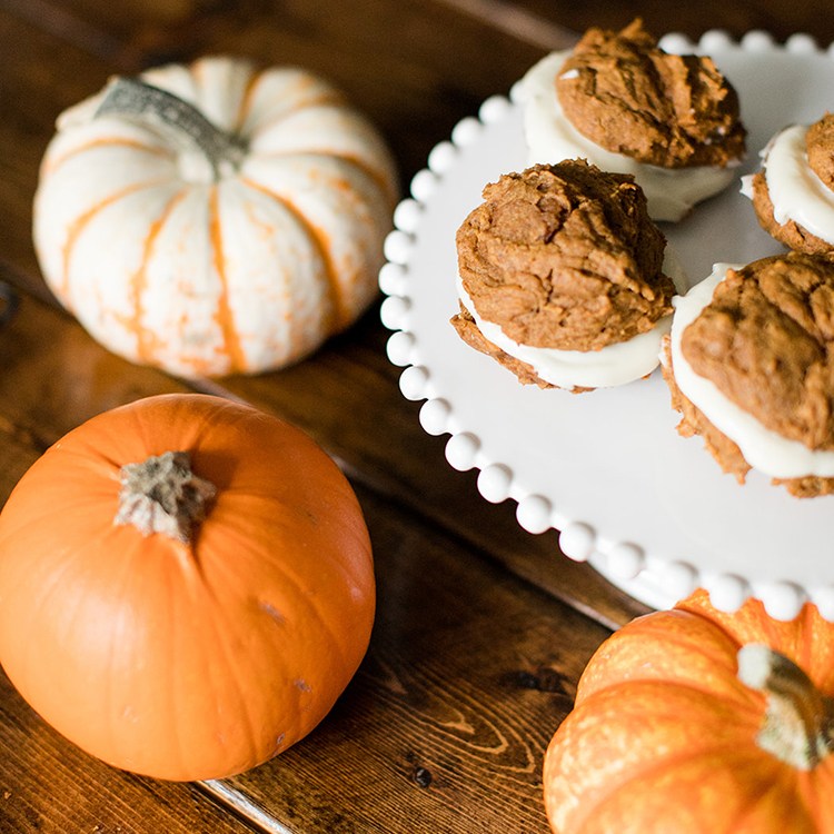 Pumpkin Whoopie Pies